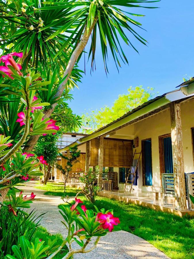 Oasis Villas Gili Trawangan Dış mekan fotoğraf